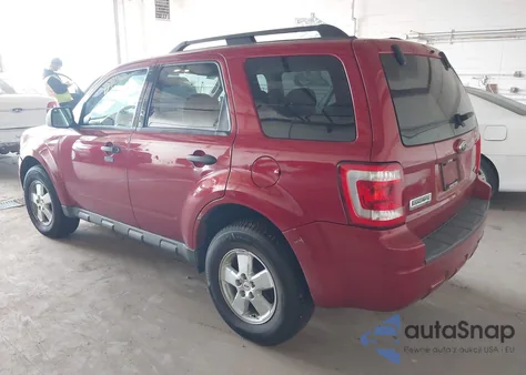 2009 Ford Escape Xlt z USA, uszkodzony, nr VIN 1FMCU93G59KC04613